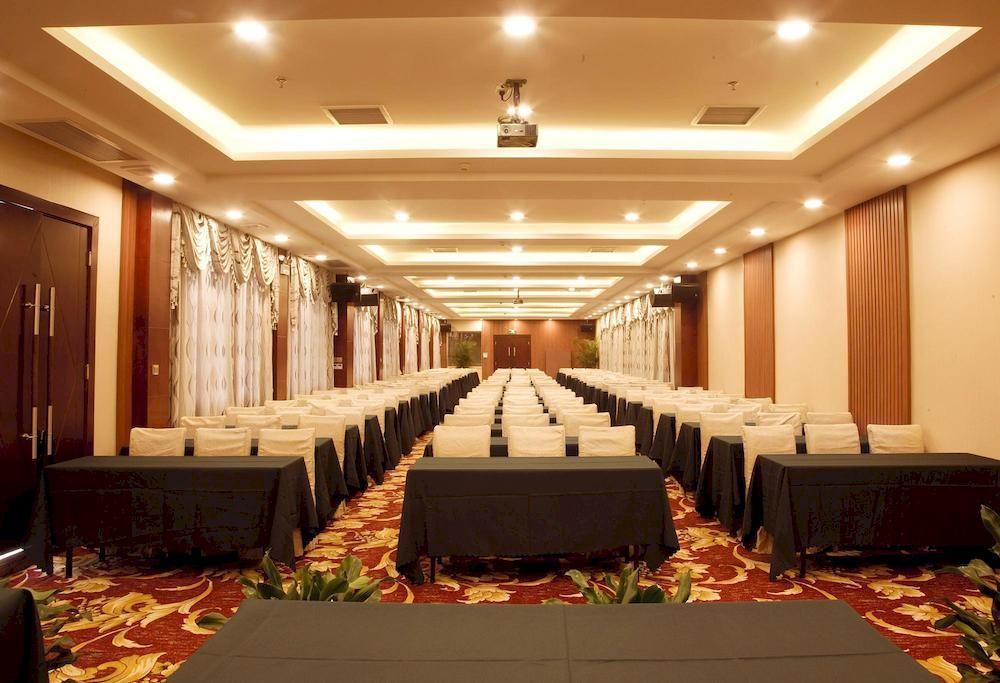 Guilin Golden Crown International Hotel Exteriör bild